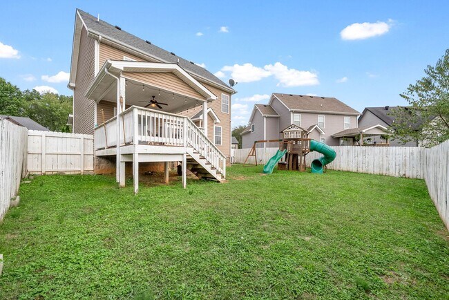 Building Photo - 667 Fox Hound Dr