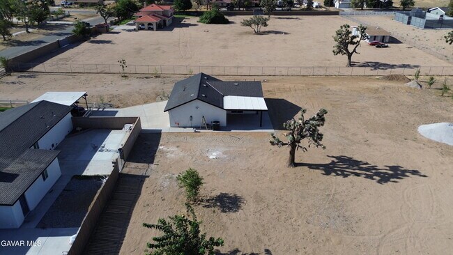 Building Photo - 40235 17th St W