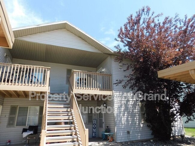 Building Photo - 1107 E Carolina Ave