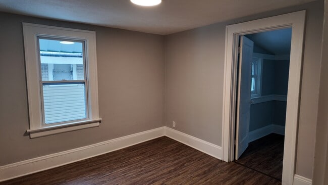 Building Photo - 346 Cleveland St