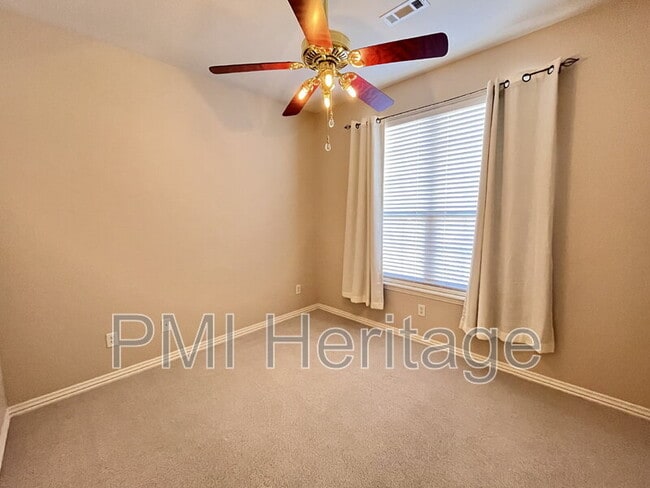 Building Photo - 28 Highland Pkwy