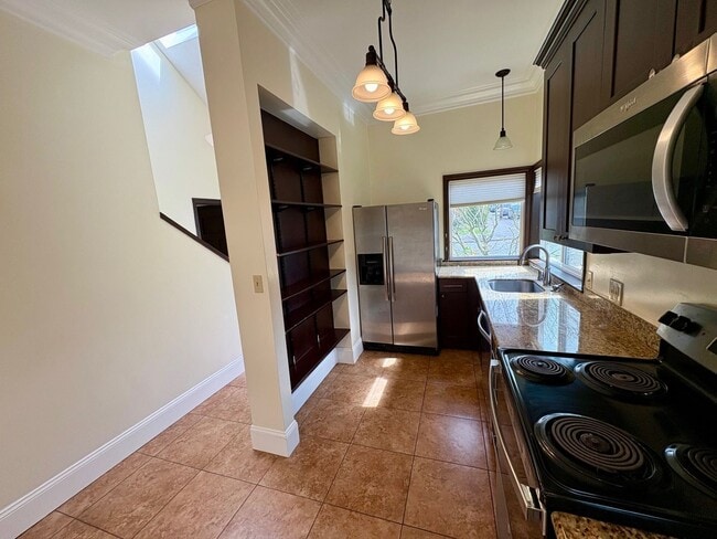 Building Photo - BURGAN DENSMORE