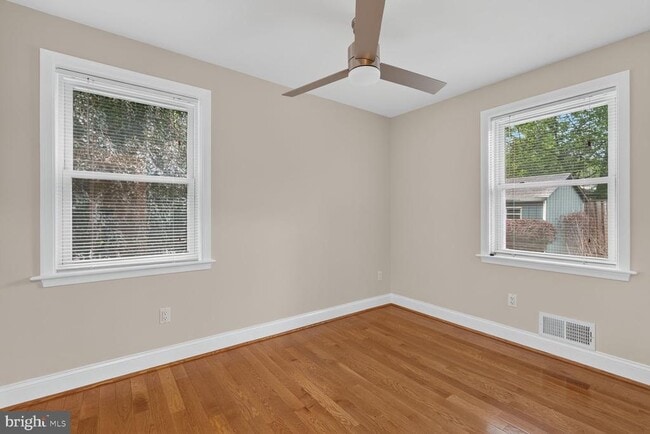 Building Photo - 1813 Florin St