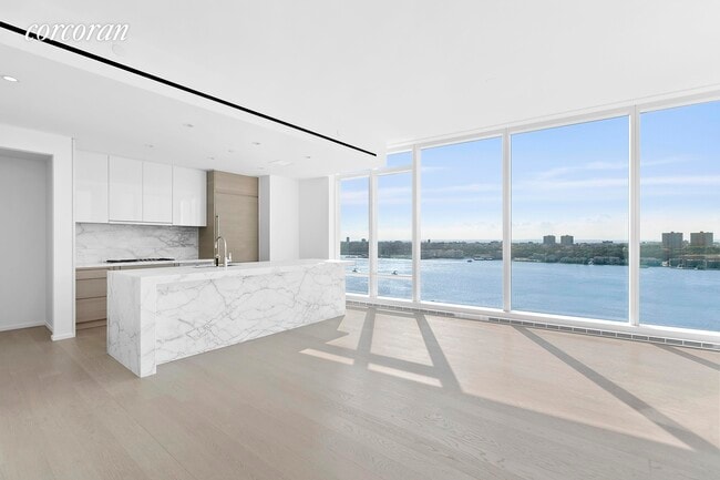 Building Photo - 30 Riverside Blvd