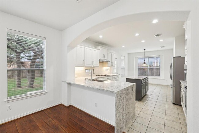Building Photo - 1025 Horne Dr