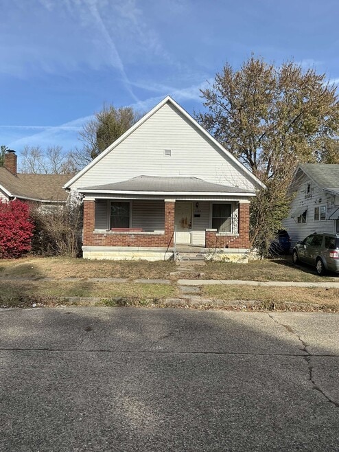 Building Photo - 2124 1st Ave