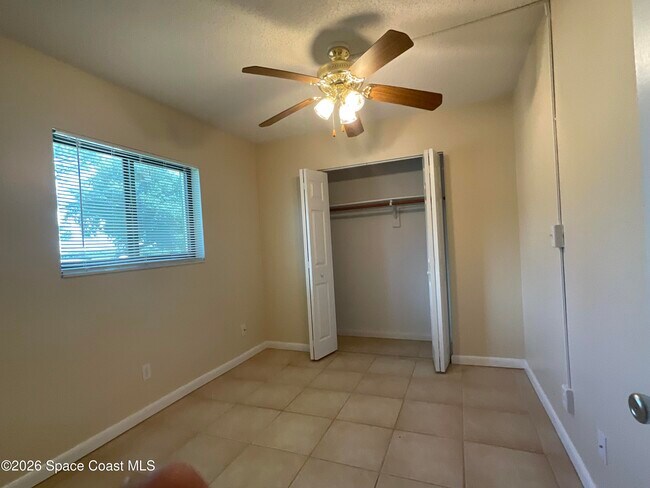 Building Photo - 435 Catamaran Dr