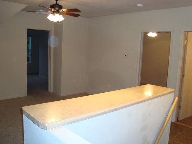 Building Photo - 1016 9th St S