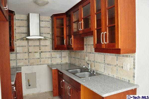 Building Photo - 3220 Altura Ave