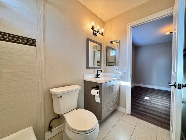 Building Photo - 16419 Bear Meadow Cir