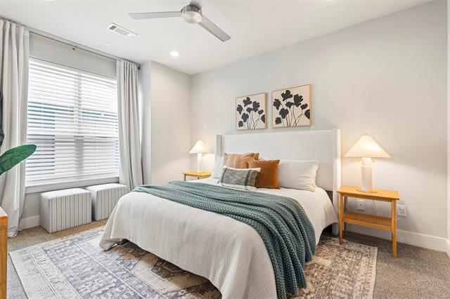 Building Photo - 4906 Live Oak St