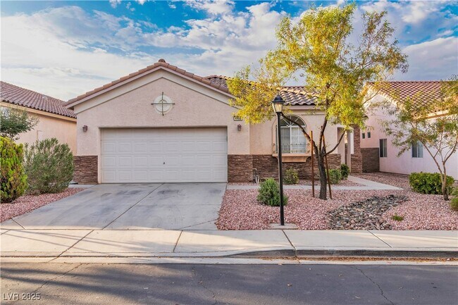 Primary Photo - 4468 Lobero Ave