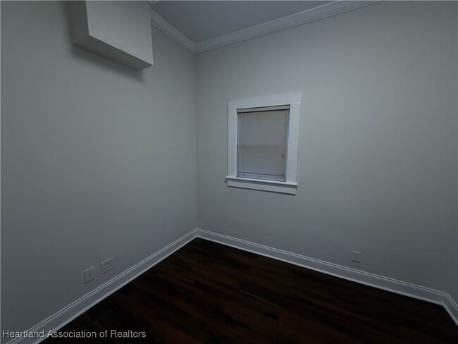 Building Photo - 326 Lemon Ave