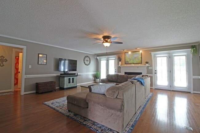 Building Photo - 103 Carolina Wren Cir