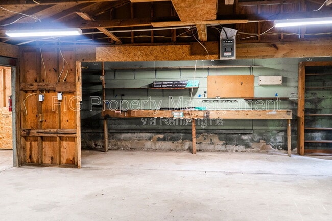 Building Photo - 117 Pine Ridge Rd
