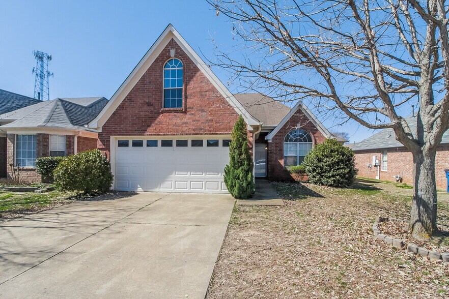 Building Photo - 8207 Cross Point Dr