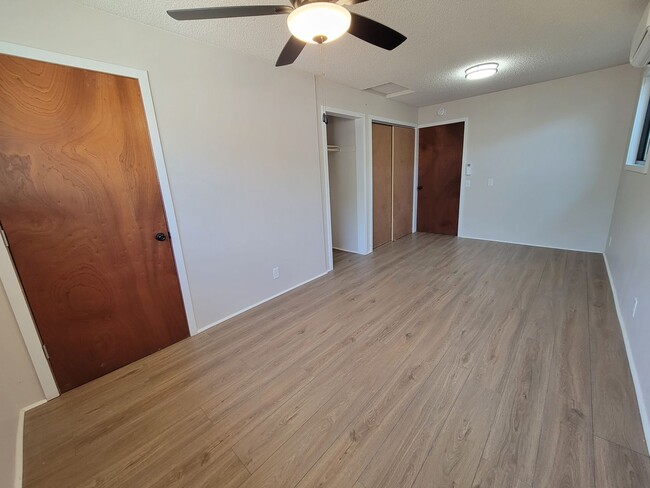 Building Photo - UPDATED Thurston 3 Bedroom HOME with LARGE...