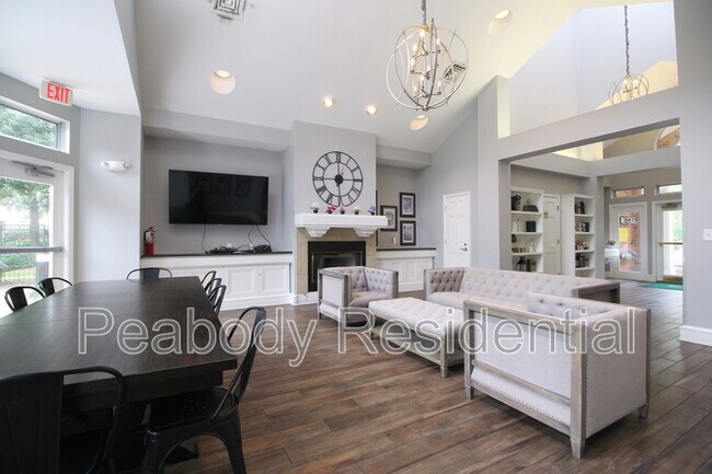 Building Photo - 12913 Alton Square