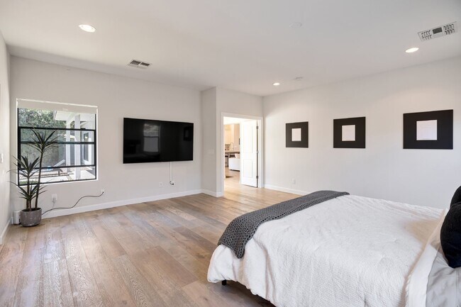 Building Photo - Beautifully furnished Arcadia Lite Rental Home!