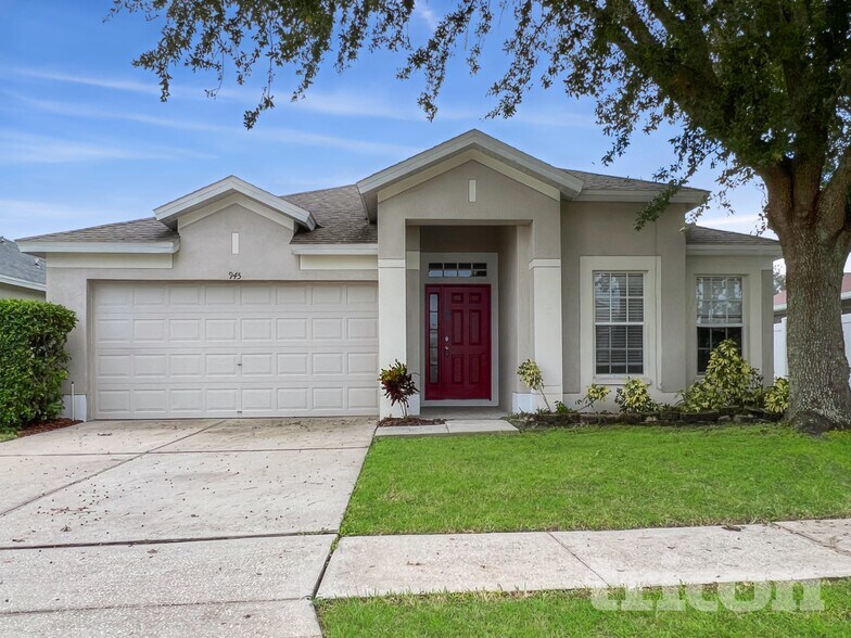 Primary Photo - 945 Ridge Haven Dr