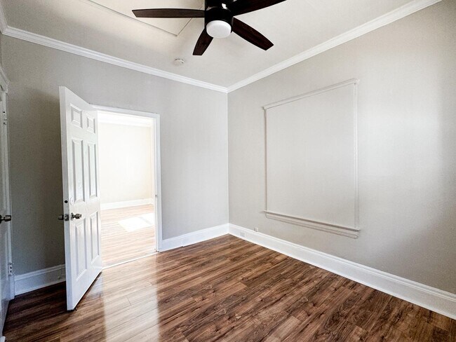 Building Photo - 2778 E 120th St