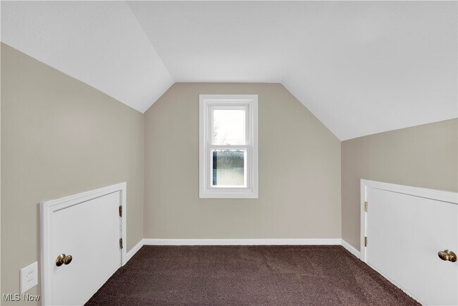 Building Photo - 18804 Rockland Ave