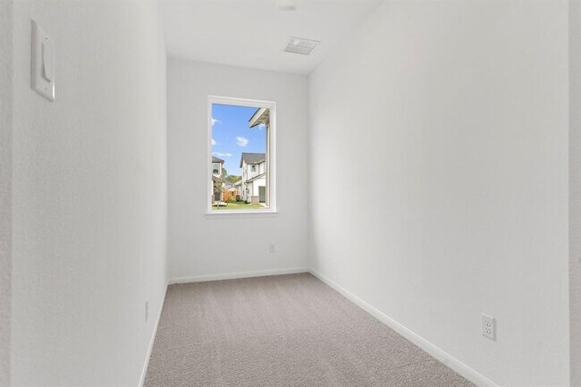Building Photo - 2723 Serene Palace Ct