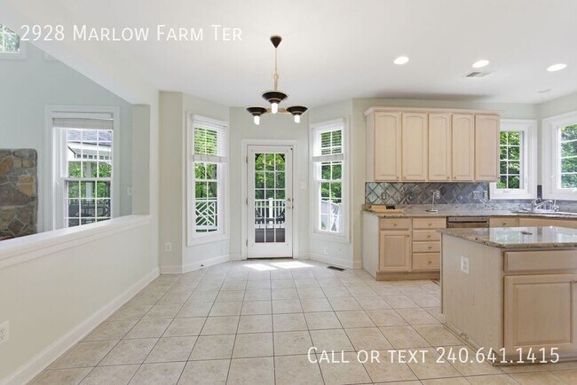 Building Photo - 2928 Marlow Farm Terrace