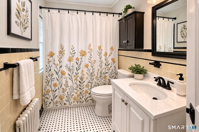 Building Photo - 557 Strong St