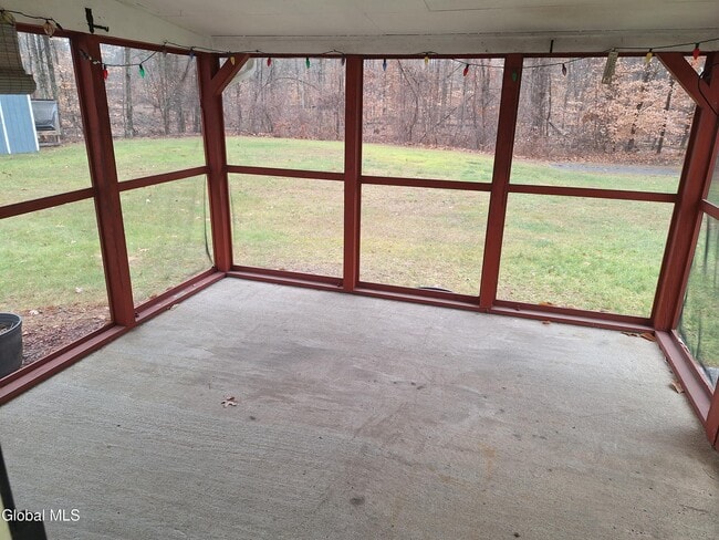 Building Photo - 1031 Saratoga Rd