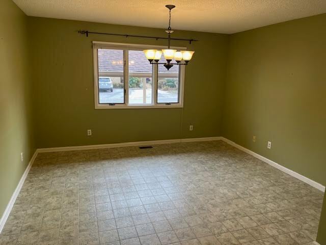 Building Photo - 603 Red Oak Dr