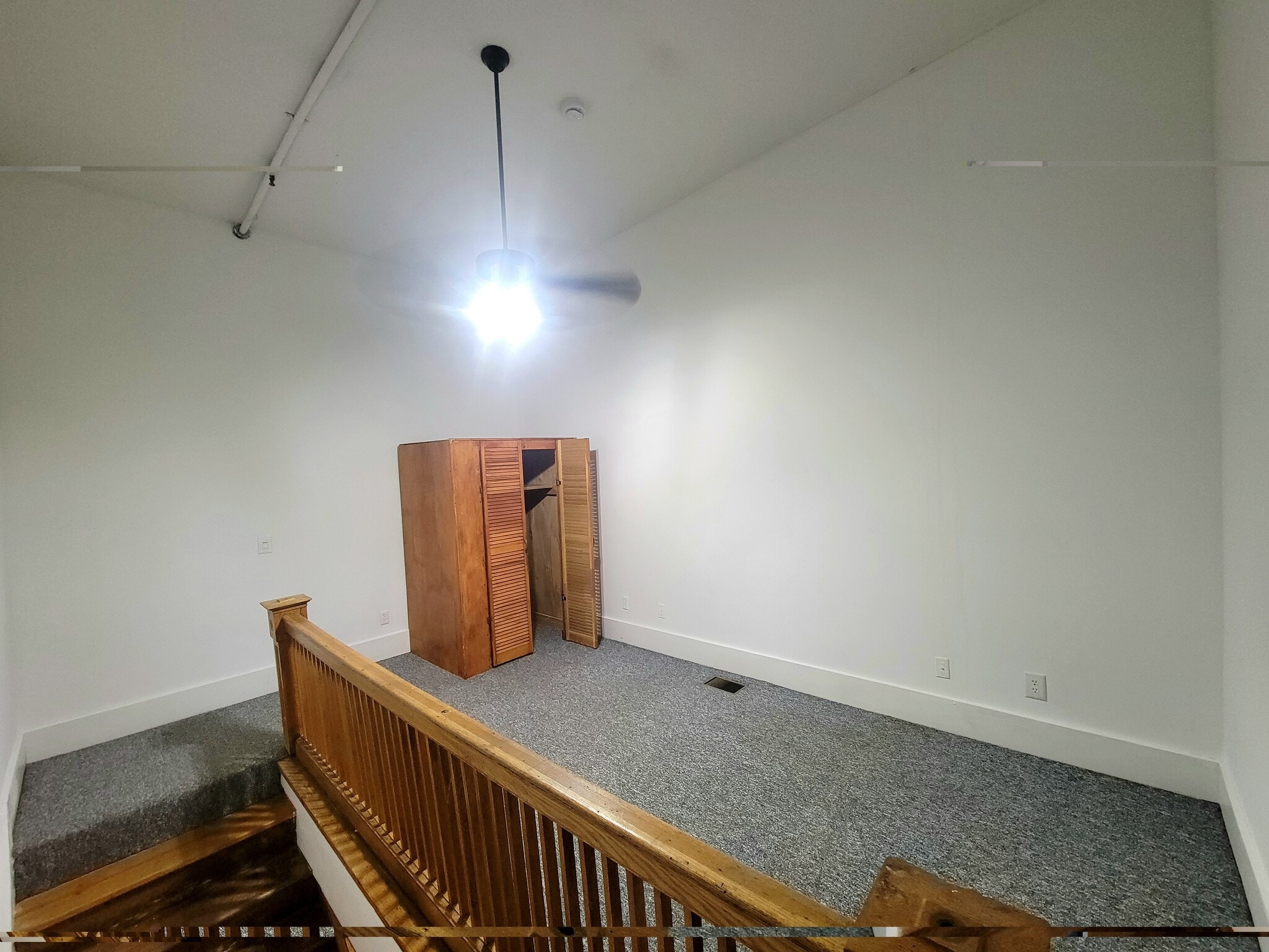 Building Photo - 122 N 3rd St