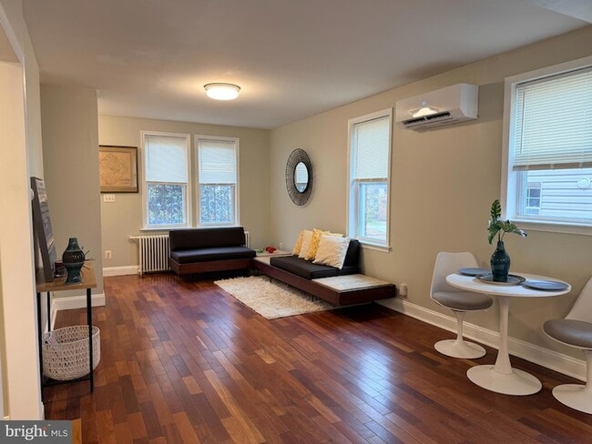 Building Photo - 5359 Ames St NE