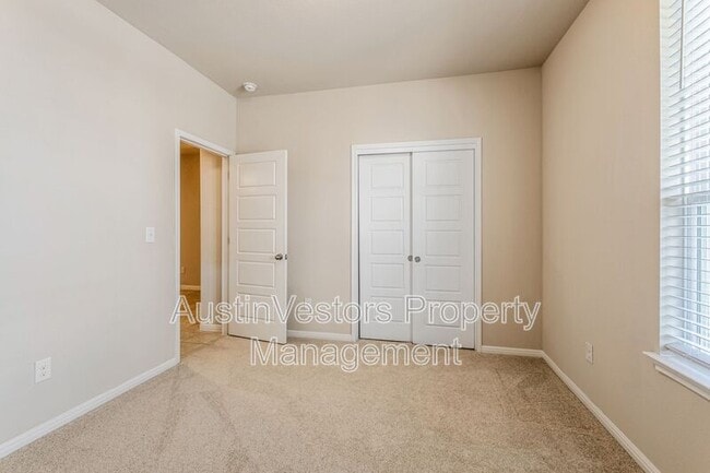 Building Photo - 244 E Broade St