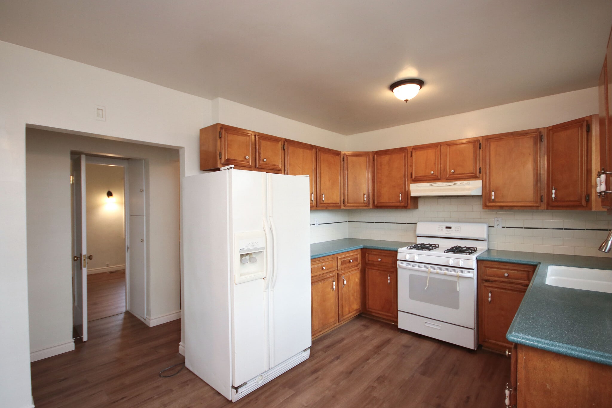 Building Photo - 2350 Marengo Ave