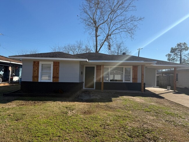 Building Photo - Newly Renovated Property in Bossier City