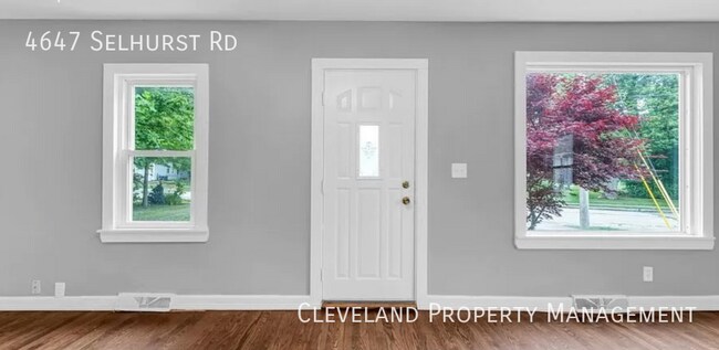 Building Photo - Wonderful North Olmsted Home