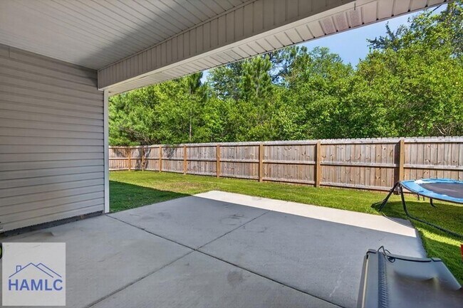 Building Photo - 182 Grandview Dr