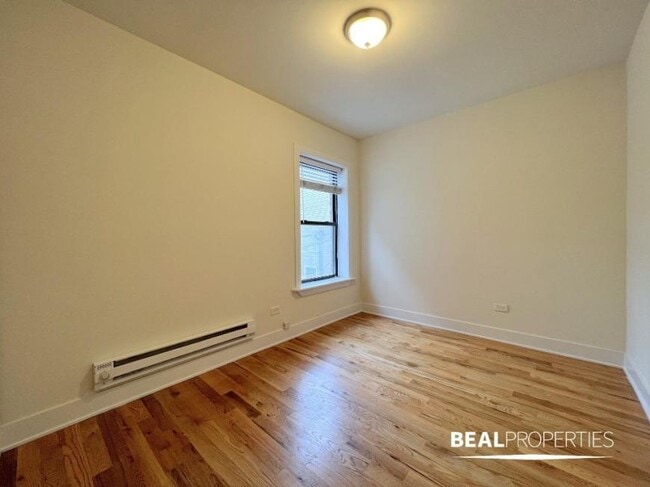 Building Photo - 1 bedroom in CHICAGO IL 60613