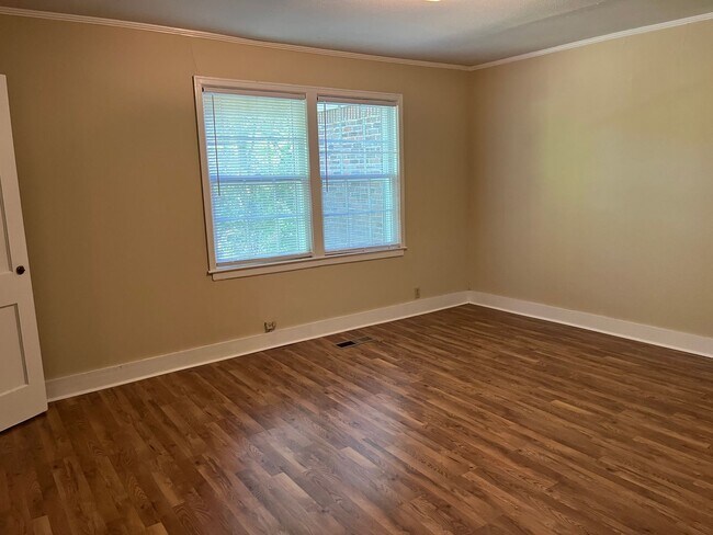 Building Photo - 148 Hwy 30 E