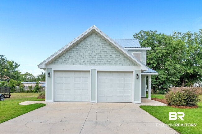 Building Photo - 27085 Park Dr