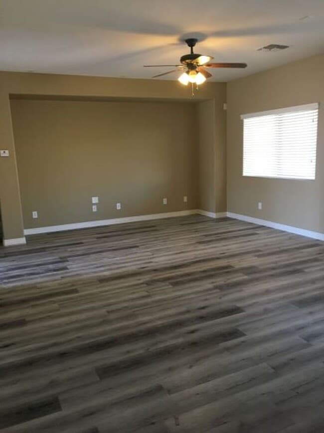 Building Photo - Call For Showing Appointment 4805992545