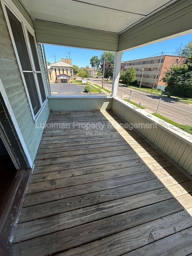 Building Photo - 428 S Westnedge Ave