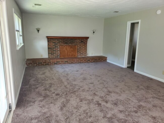 Building Photo - Haynes Tract