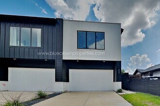 Building Photo - 805 S Glasgow Dr