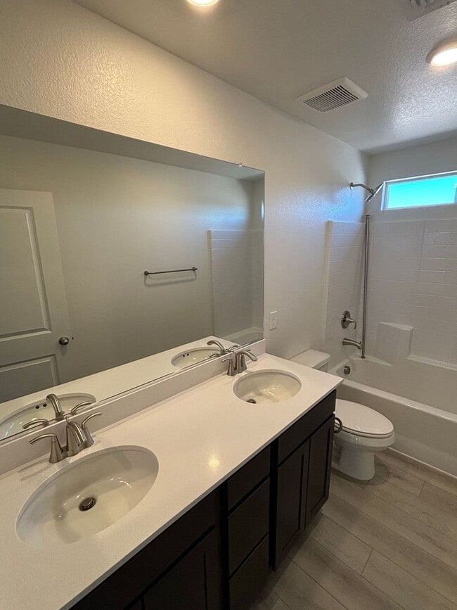 Building Photo - Modern Inspirada Living – 4 Bed Home with Loft & Downstairs Suite