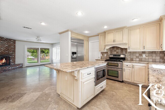 Building Photo - 1612 San Rafael Way