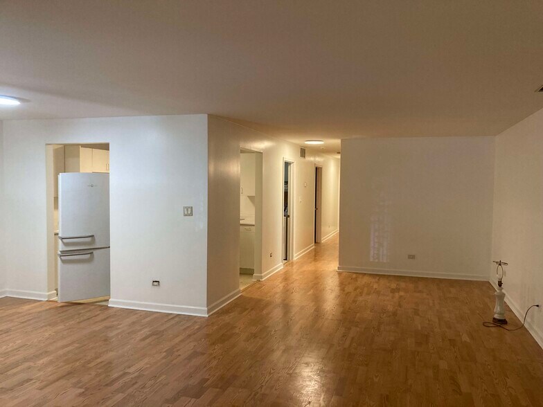 Building Photo - 746 S Oakley Blvd