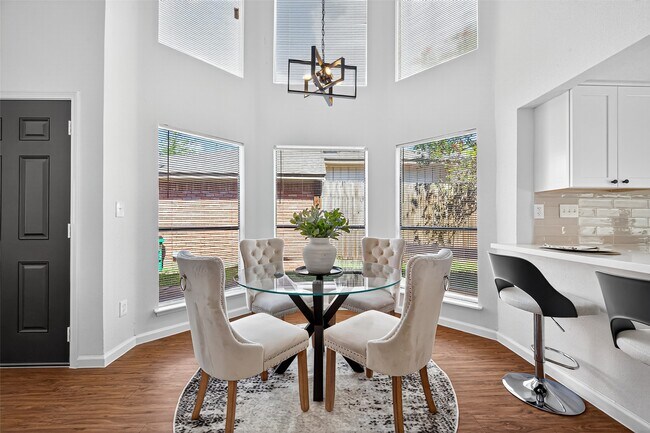 Building Photo - 10726 Buffalo Bend Dr