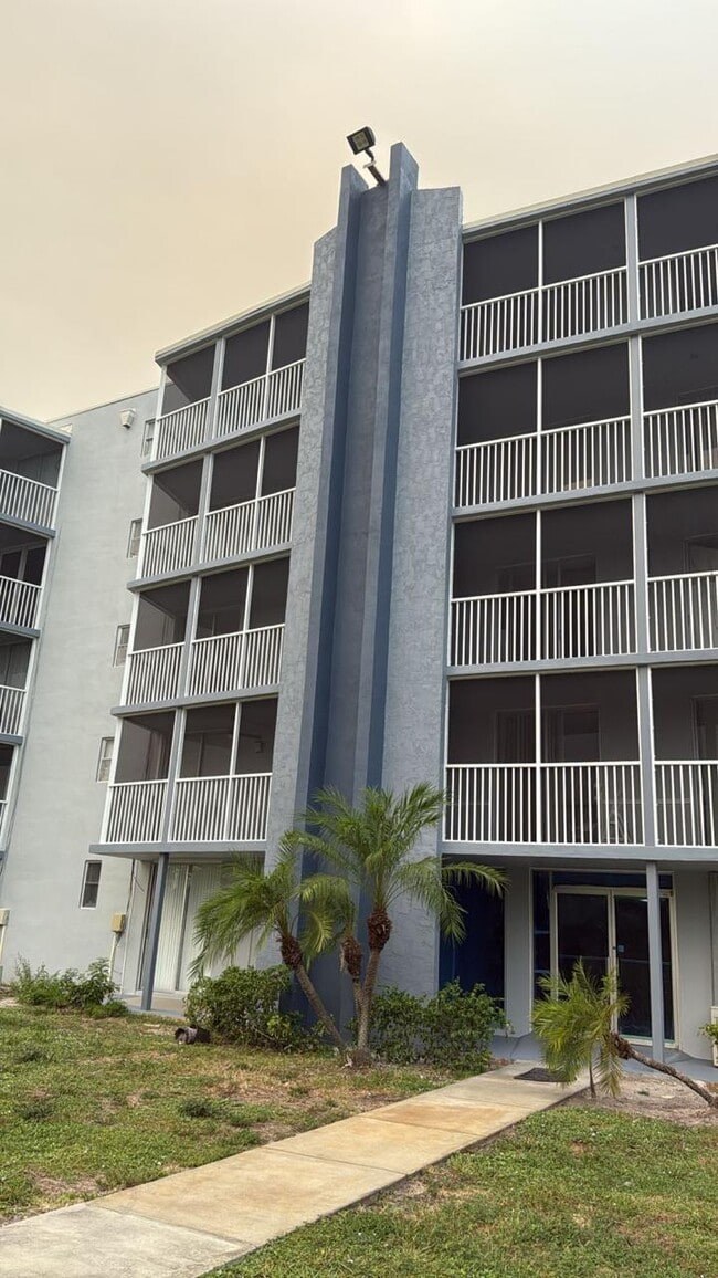Building Photo - 5301 NW 2nd Ave